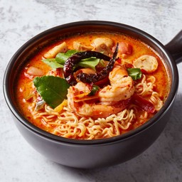 ก๋วยเตี๋ยวต้มยำกุ้งน้ำข้น