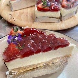 STRAWBERRY CHEESE PIE