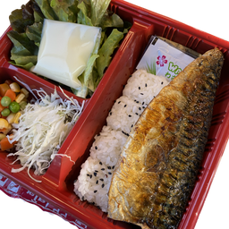 เกี๊ยวซ่า ทอดมันกุ้ง(ลูกใหญ่ใส้แน่น) ตลาดคนเดินวัดนคร