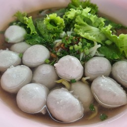 เกาเหลา(น้ำ)ลูกชิ้นหมู