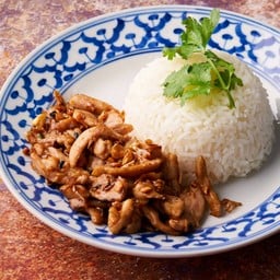 ข้าวหมูทอดกระเทียม