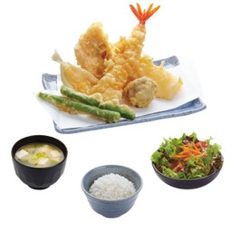 ทะเลรวมเทมปุระ +ข้าวสวยญี่ปุ่น +ซุปมิโซะ+มินิสลัด