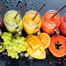 Happy Fruits