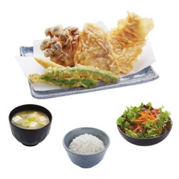 ปลากะพง เทมปุระ+ข้าวสวยญี่ปุ่น +ซุปมิโซะ+มินิสลัด