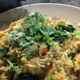 ข้าวผัดปลากระป๋อง