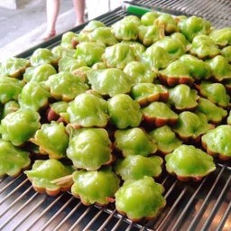 ขนมครกสิงคโปร์ใบเตย