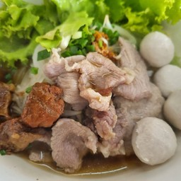 วุ้นเส้น(น้ำ)ลูกชิ้นหมู,หมูตุ๋น,หมูเด้ง