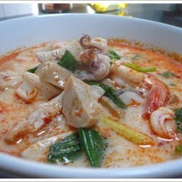 ต้มยำรวมมิตรน้ำข้น