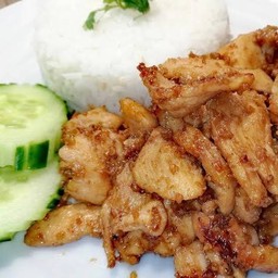 ข้าวไก่กระเทียม