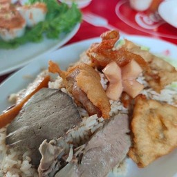 ข้าวโปะ  เครื่องทอด