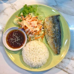 ข้าวหน้าปลาซาบะย่างซีอิ๊ว