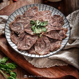 เนื้อเอ็น酱牛腱