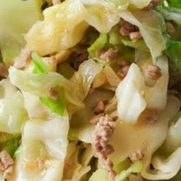 ข้าว ผัดกระหล่ำปลีหมูสับ