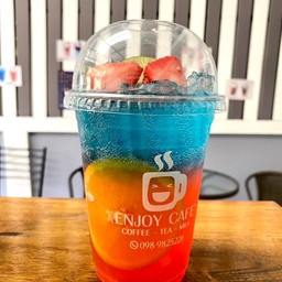 สตอเบอรี่แอนด์บลูโซดา