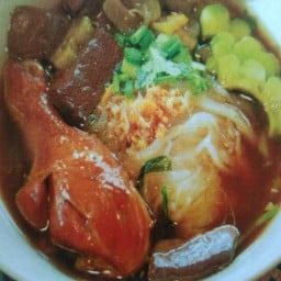 เตี๋ยวไก่บุพเฟ่ต์ บ้านริมคลอง 1