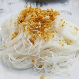 เส้นหมี่ลวกกระเทียมเจียว