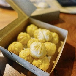 Choux cream ชูครีม [ กล่องใหญ่ ]