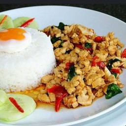 กระเพราไก่