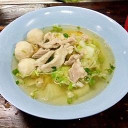 บะหมี่ลูกชิ้นหมูหมัก (น้ำ)