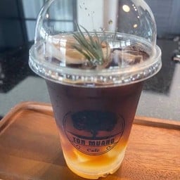 ต้นม่วงคาเฟ่ บ้านเป็ด