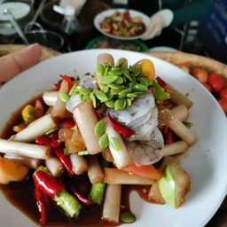 ตำสายบัวกุ้งสด
