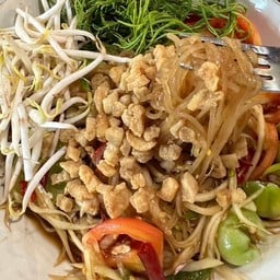 ตำซั่วเส้นเล็กกากหมูปลาร้า