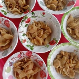 ก๋วยเตี๋ยวเรือตอแหล  ท้ายตลาด นวมินทร์139