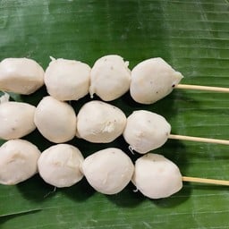 ลูกชิ้นทอด/ร้านค้าบ้านโส