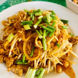 กะ จี๊ ไก๋ Ka Kyi Kai Myanmar Fried Noodle