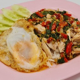 ข้าวเกระเพราไก่สามเซียน
