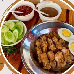 หมูล้วน