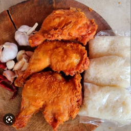 ข้าวเหนียวไก่ทอด + ฟรีไข่ต้ม