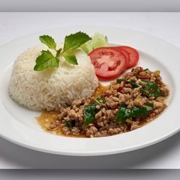 [อร่อยซ่ากับโค้ก] กระเพราหมูสับ (ราดข้าว) +  โค้ก ออริจินัล (ขวด) 