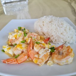 ข้าวไข่ขยี้กุ้ง