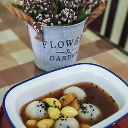 บัวลอยแปะก๊วยน้ำขิง