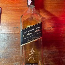 Molly's bar