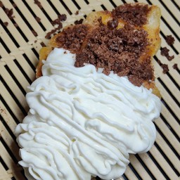 ทูโทน วิปครีม+โอวัลตินเฟลค