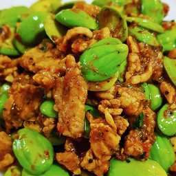 ผัดเผ็ดสะตอ