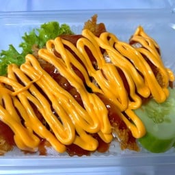 ข้าวไก่ทอดราดชีส+ซอสมะเขือเทศ