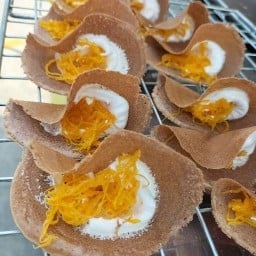 ขนมเบื้องนิยมไทย