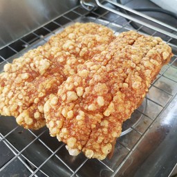 หมูกรอบ 100 กรัม