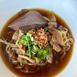 ก๋วยเตี๋ยวเป็ดพะโล้