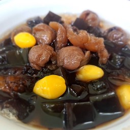 เฉาก๊วยน้ำลำไย