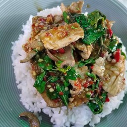 ก๋วยเตี๋ยวเรือโบราณ แม่จำเนียร อาหารตามสั่ง