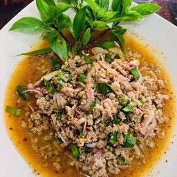 น้องเฟิร์ส ข้างหนุน -