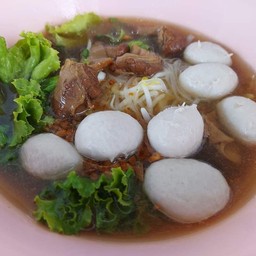 เกาเหลา(แห้ง)ลูกชิ้นหมู,หมูตุ๋น