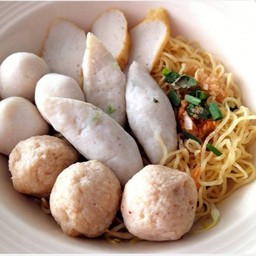 ก๋วยเตี๋ยวลูกชิ้นปลาน้ำใส(สูตรน้ำซุปเล้งไม่ใส่ผงชูรส)