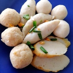 ชุดลวกจิ้มชิ้นปลารวม (ชุดเล็ก)
