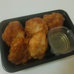 ข้าวกระเพราไก่สับ&ทอดมันกุ้ง