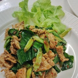 คะน้าหมูชิ้น(กับข้าว)